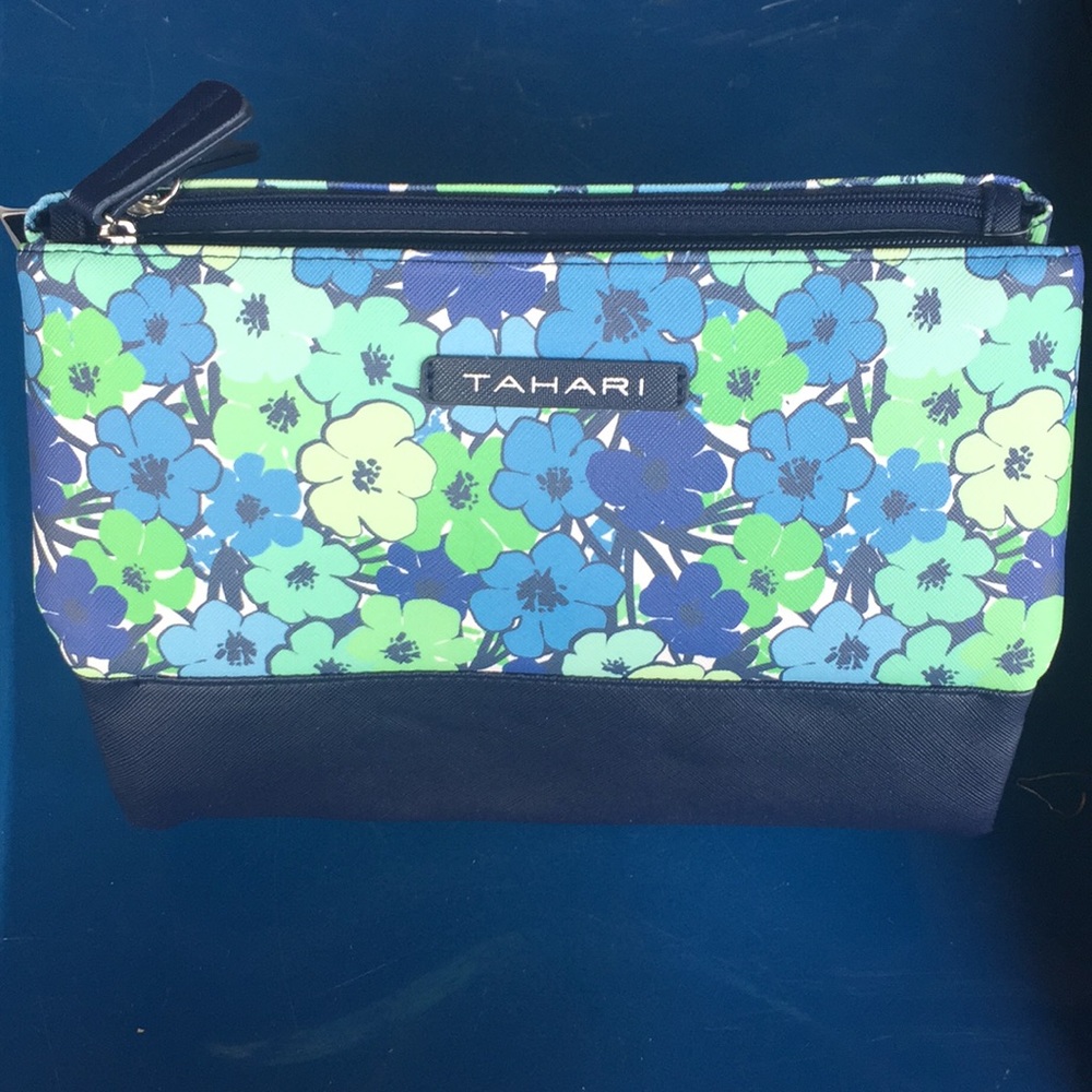 New Tahari Travel tote
